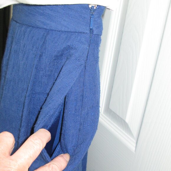 BROOKS BROTHERS - Red Fleece Pleated A-Line blue boucle skirt - Picture 7 of 15